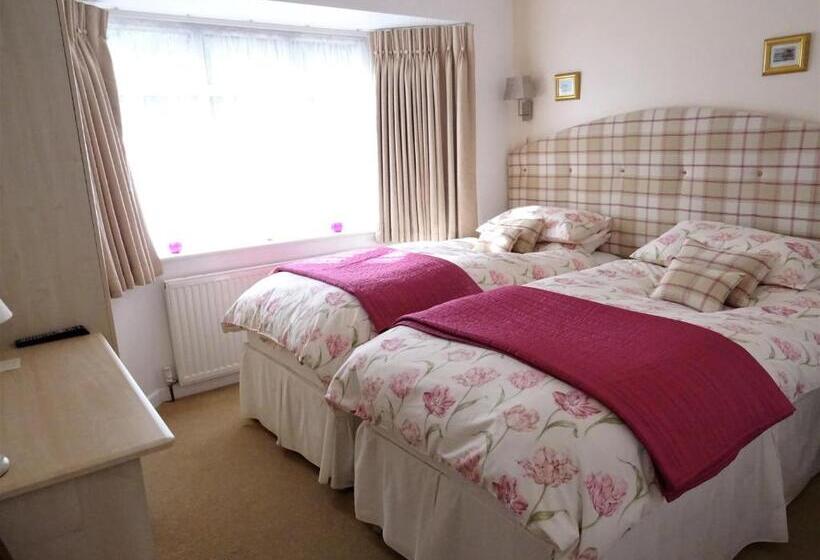 Отель Honey Lodge