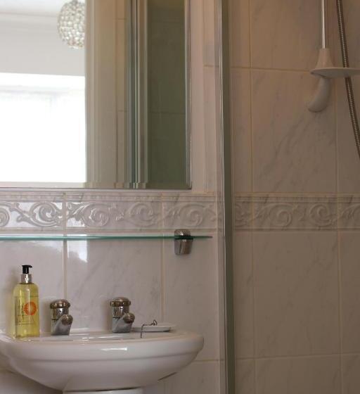 Отель Honey Lodge