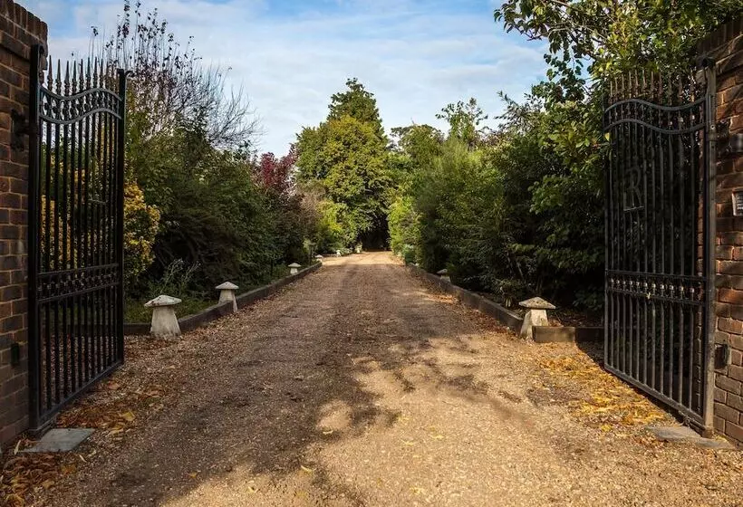 ホテル Hookwood Lodge