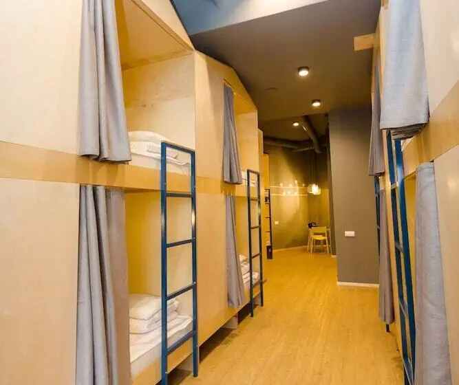 ホテル Inwood Hostel