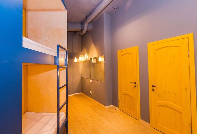 هتل Inwood Hostel