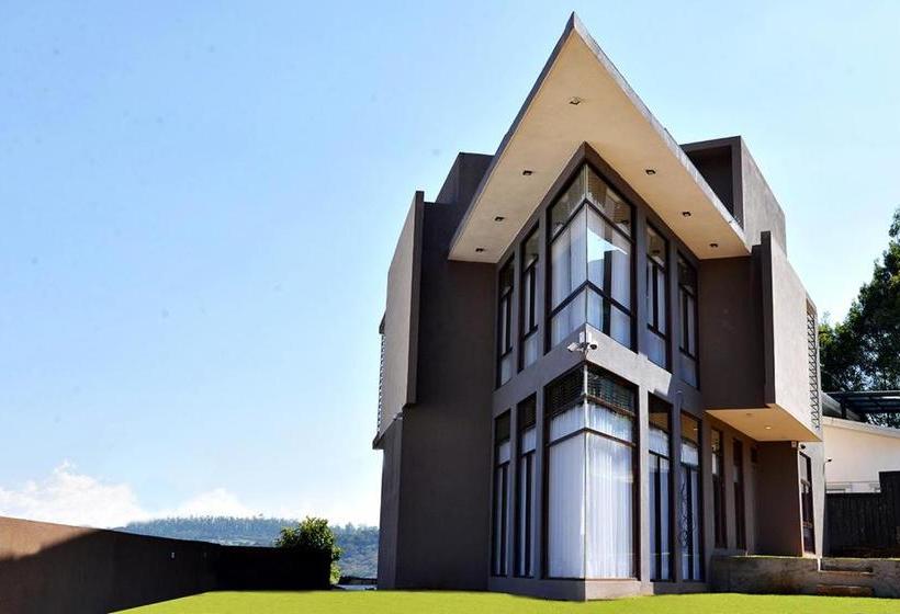 בית מלון כפרי Kingsford Residences