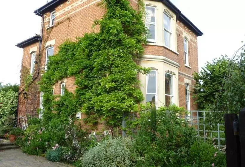 ホテル Laurel House