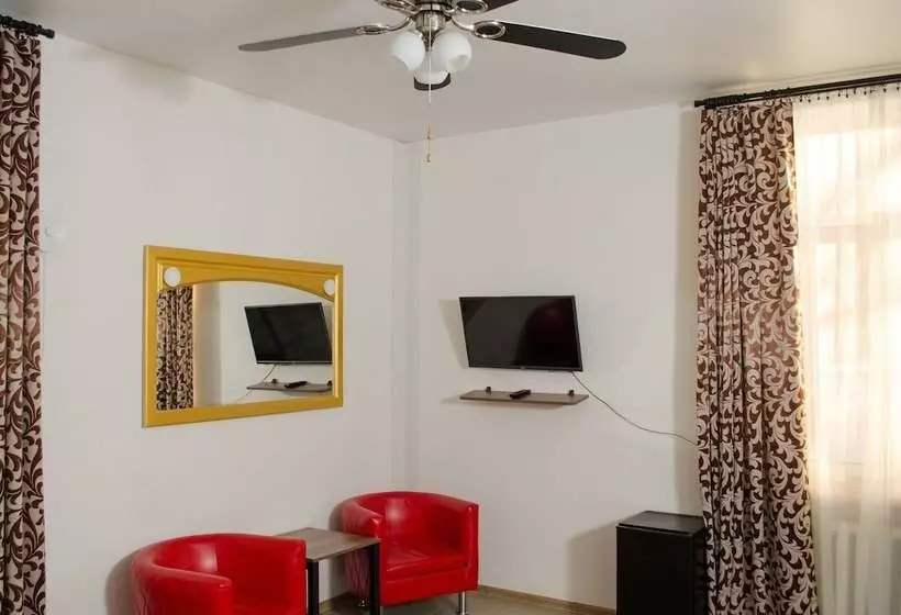 هتل Lucky   Hostel