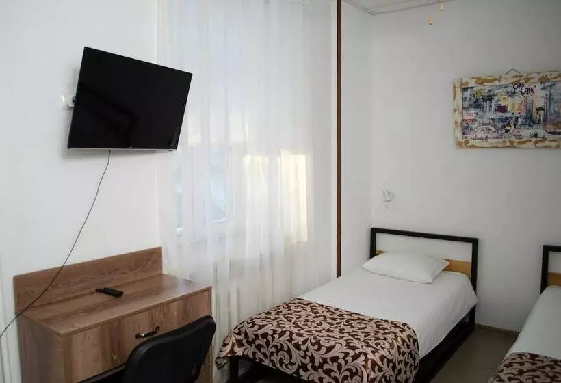 هتل Lucky   Hostel