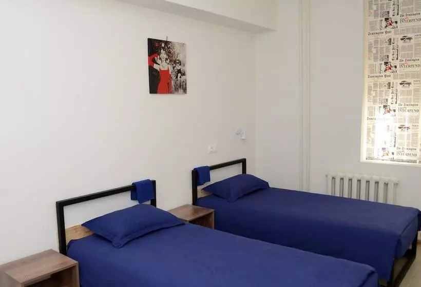 هتل Lucky   Hostel