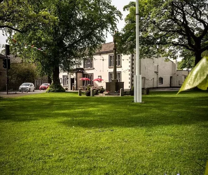 Hotelli Maypole Inn