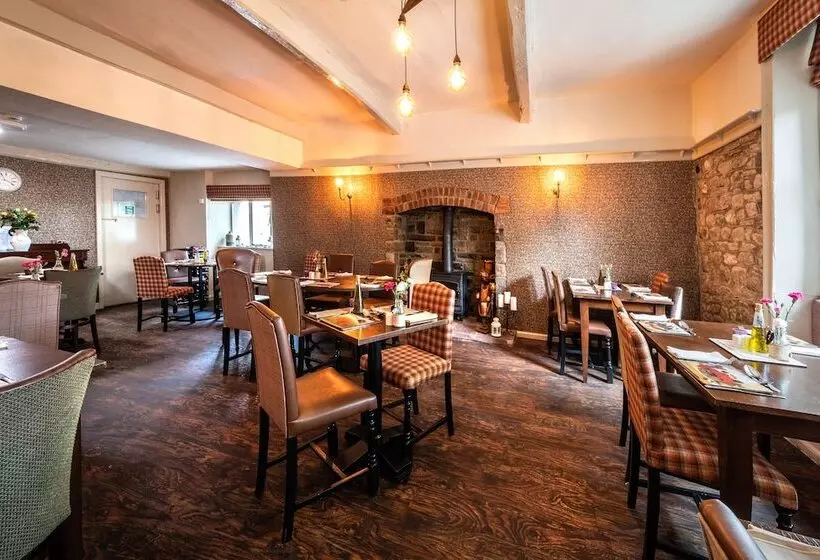 Hotelli Maypole Inn