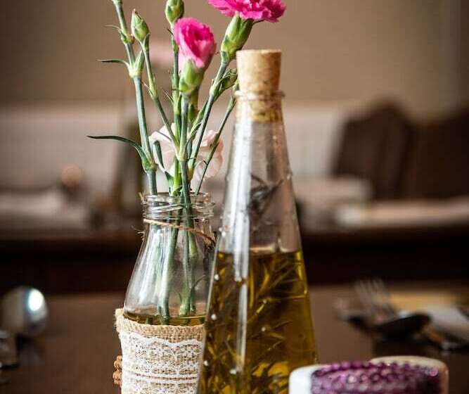 Отель Maypole Inn