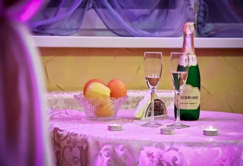 هتل Medvedeff Center