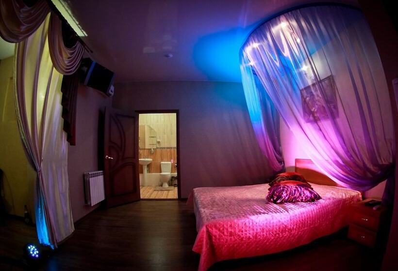 هتل Medvedeff Center