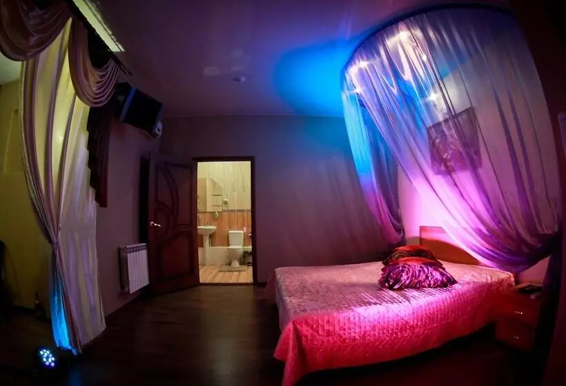 هتل Medvedeff Center