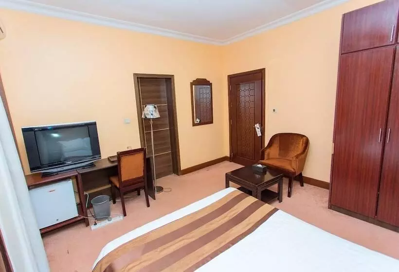 هتل The Country Inn