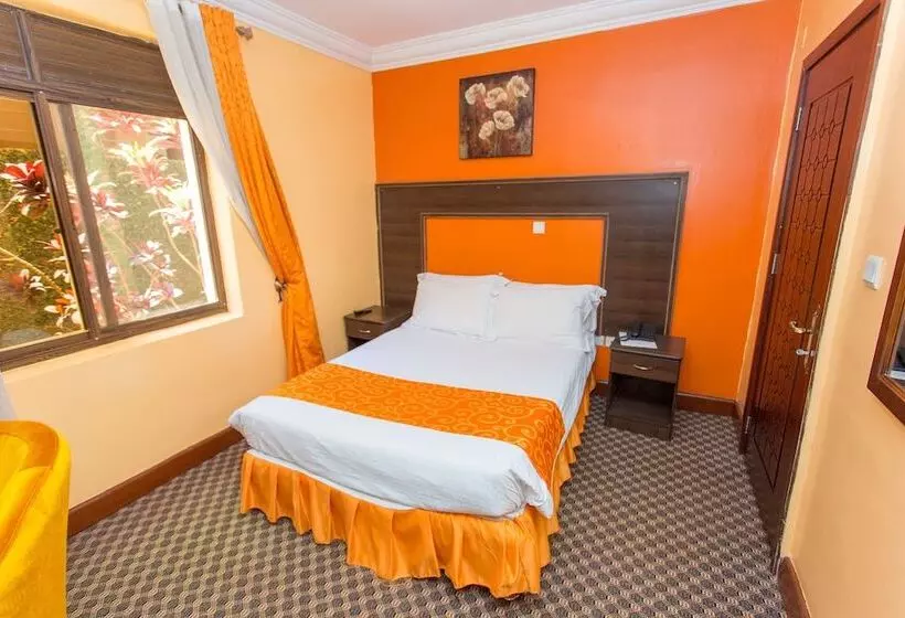 هتل The Country Inn