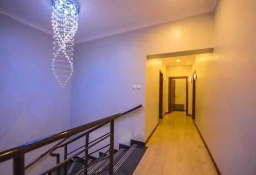 هتل The Court Boutique