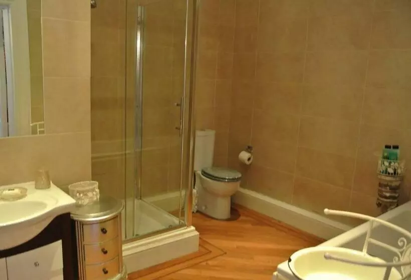 Hotelli The Covenstead