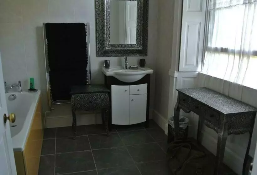 Hotelli The Covenstead