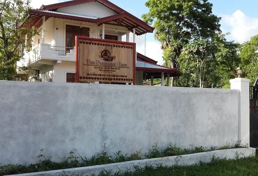 בית מלון כפרי The European Gate Anuradhapura