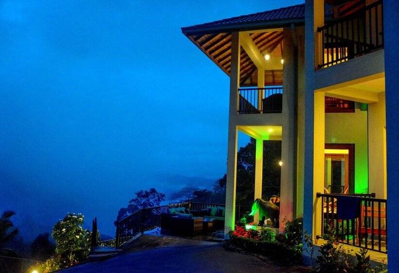 فندق The Grand Hills