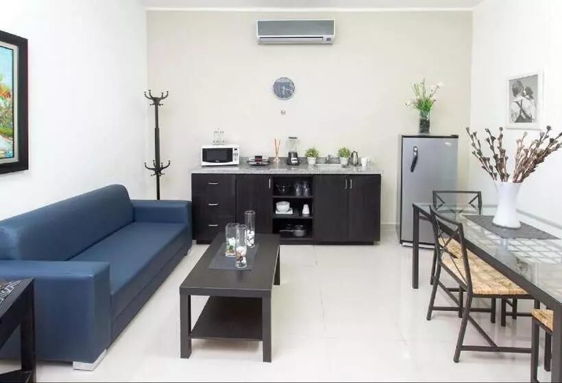 هتل Tau Casa Reyes