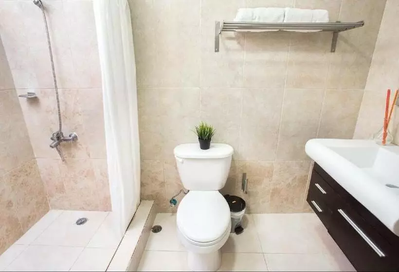 هتل Tau Casa Reyes