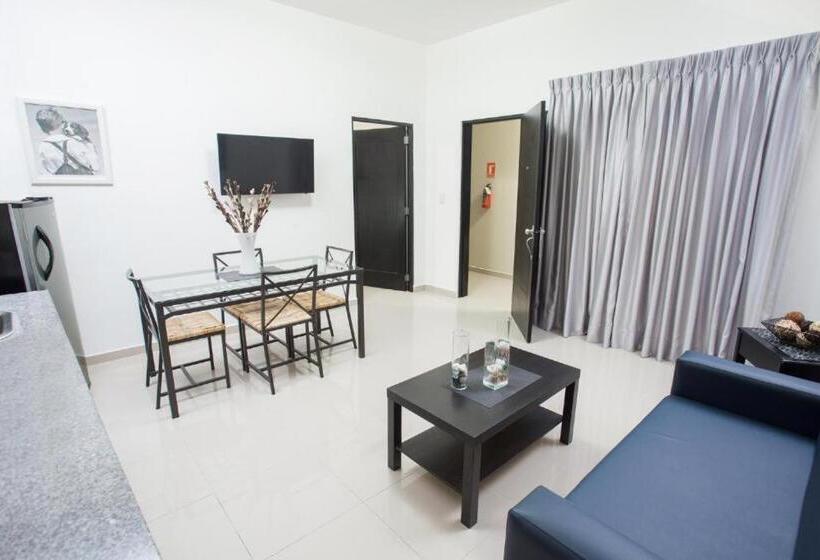 هتل Tau Casa Reyes