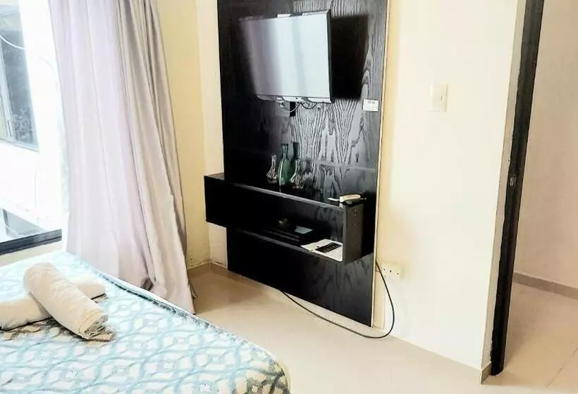 هتل Tau Casa Reyes