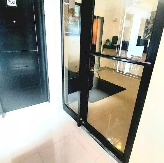 هتل Tau Casa Reyes