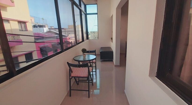 هتل Tau Casa Reyes