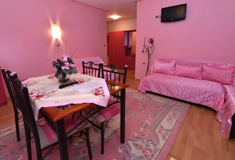 هتل Vila Sofija Zlatibor