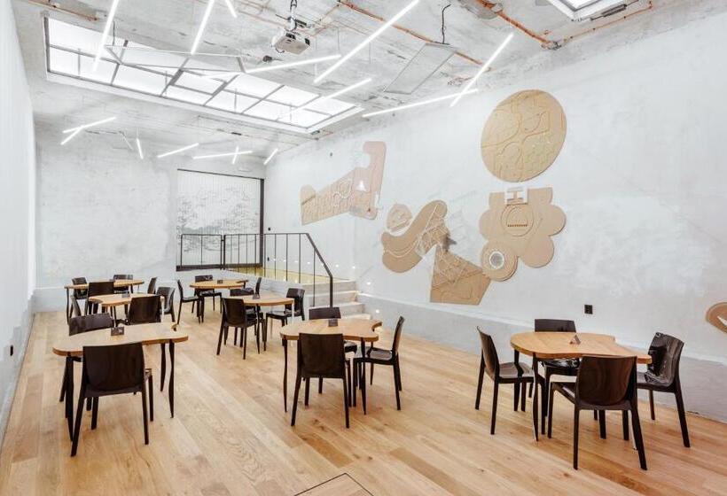 Smarthotel Nezvalova Archa