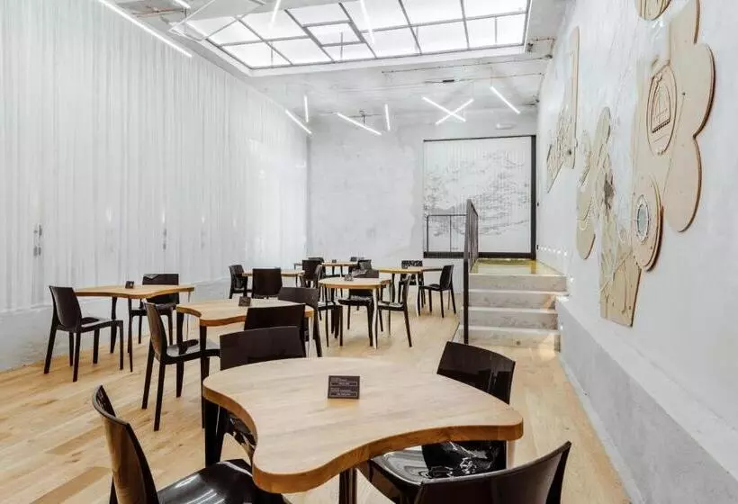 Smarthotel Nezvalova Archa