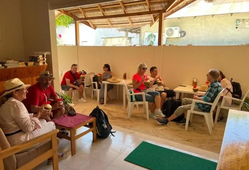 هتل Thoddoo Retreat Grand