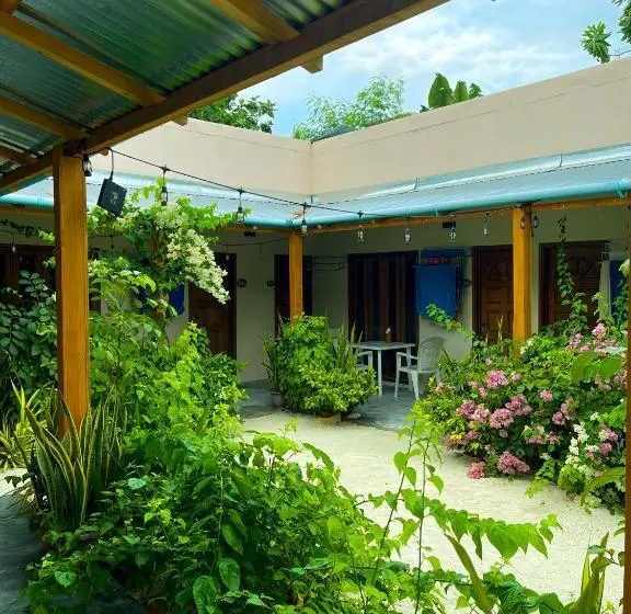 هتل Thoddoo Retreat Grand
