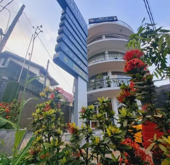 Hotelli Sky View Grand