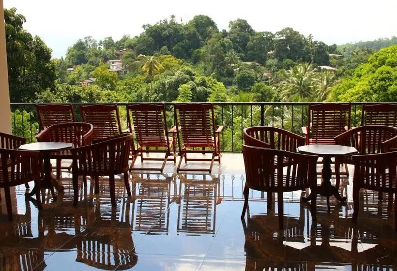 Hotelli Sky View Grand