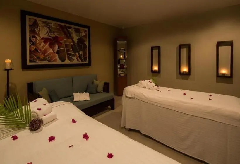 Spice Island Beach Resort