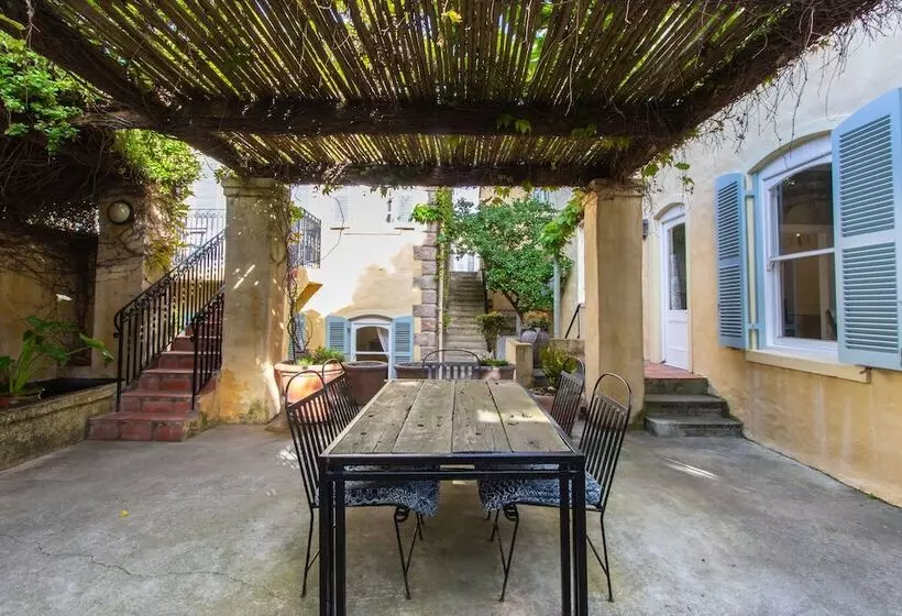 Auberge Burgundy Boutique Hotel & Spa