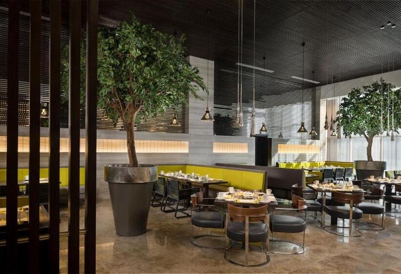 فندق Beach Rotana Residences