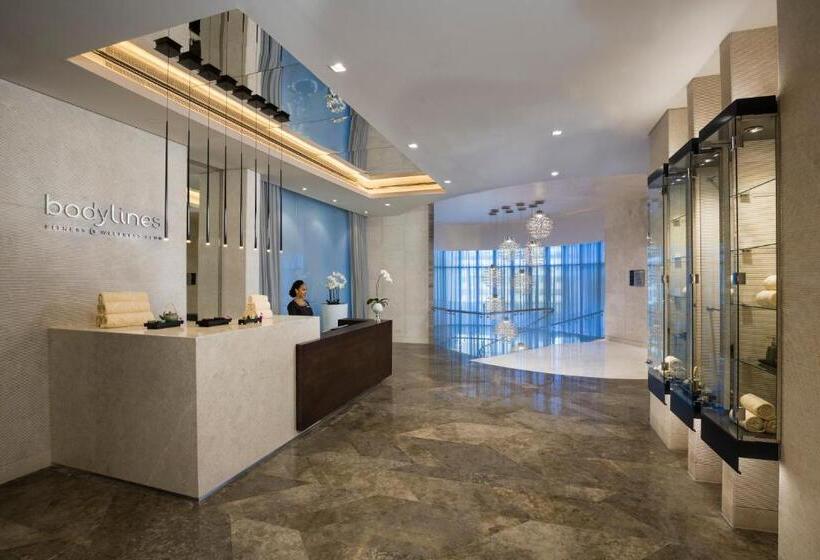 فندق Beach Rotana Residences