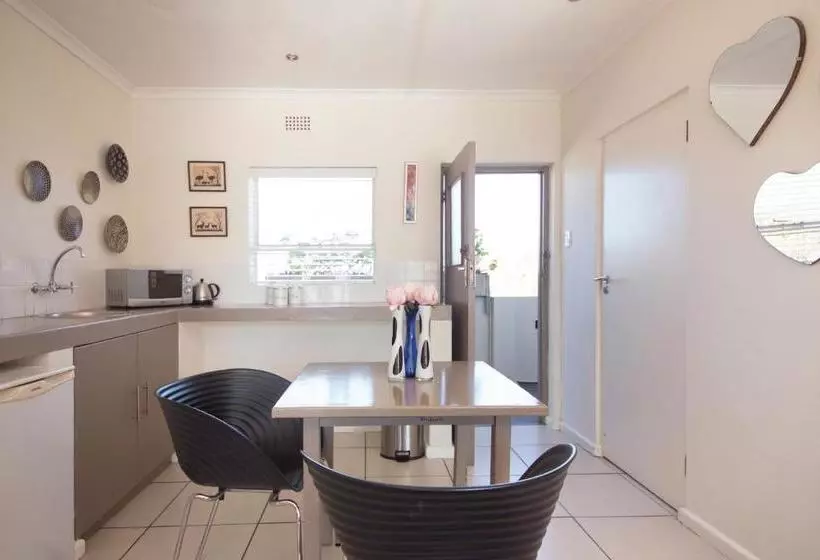 Hotelli Black Horse Accommodation