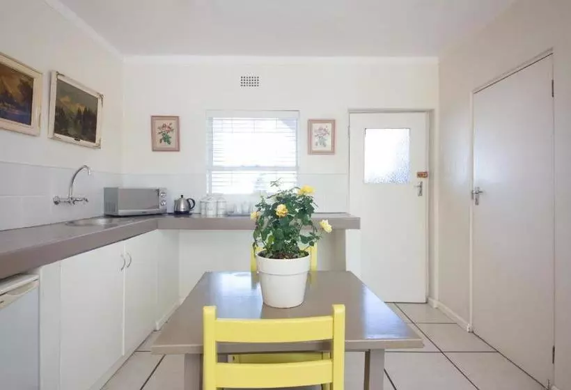 Hotelli Black Horse Accommodation