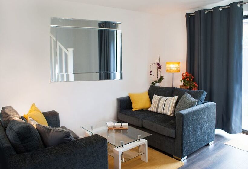 ホテル East Midlands House