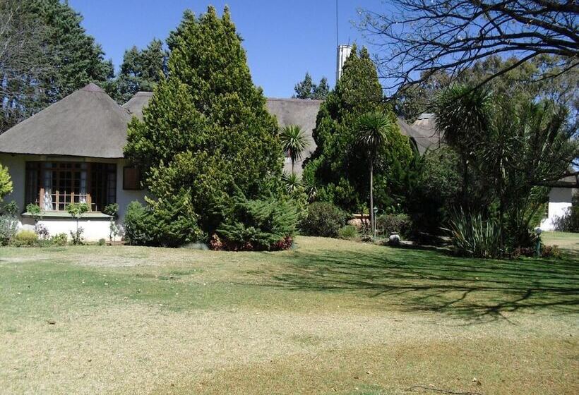 בית מלון כפרי Emtonjeni Country Lodge