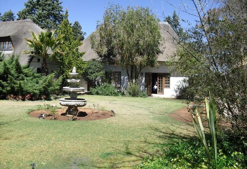 בית מלון כפרי Emtonjeni Country Lodge