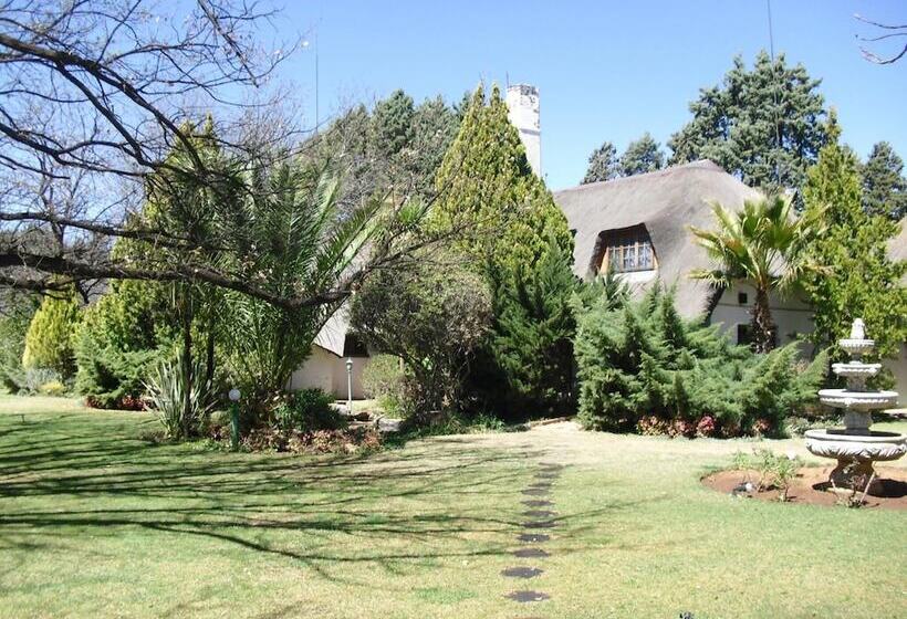 בית מלון כפרי Emtonjeni Country Lodge