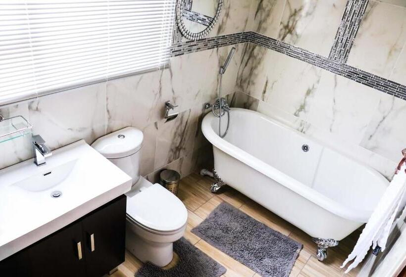 Отель Estoby Executive Guest House