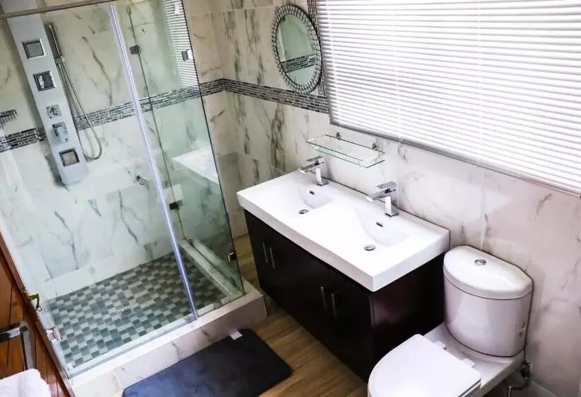 ホテル Estoby Executive Guest House