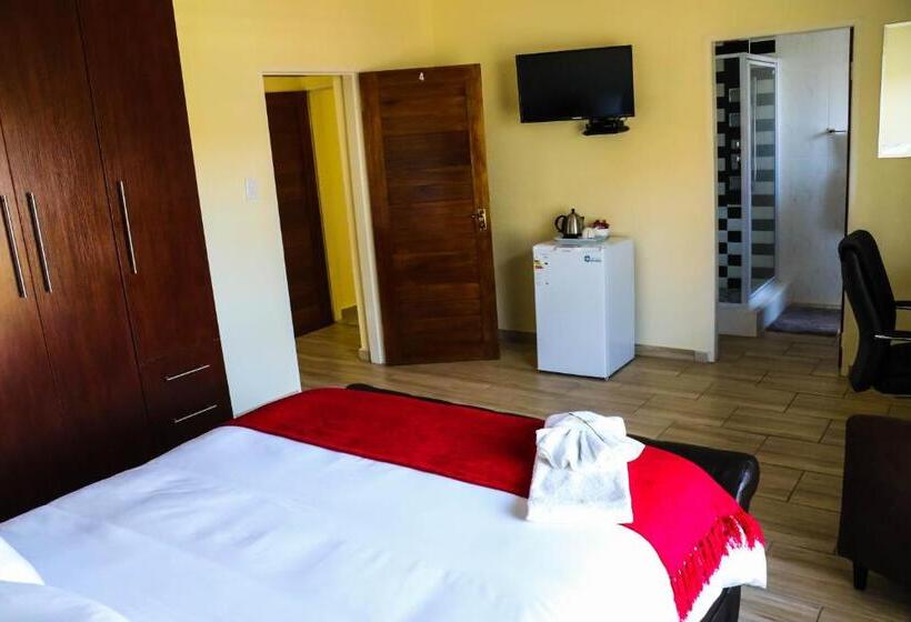 Отель Estoby Executive Guest House