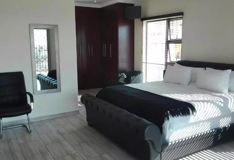 ホテル Estoby Executive Guest House